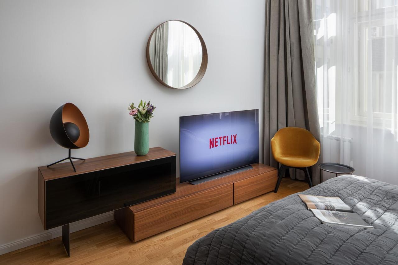 Days - Elegant Near Wenceslas Square Apartament Praga