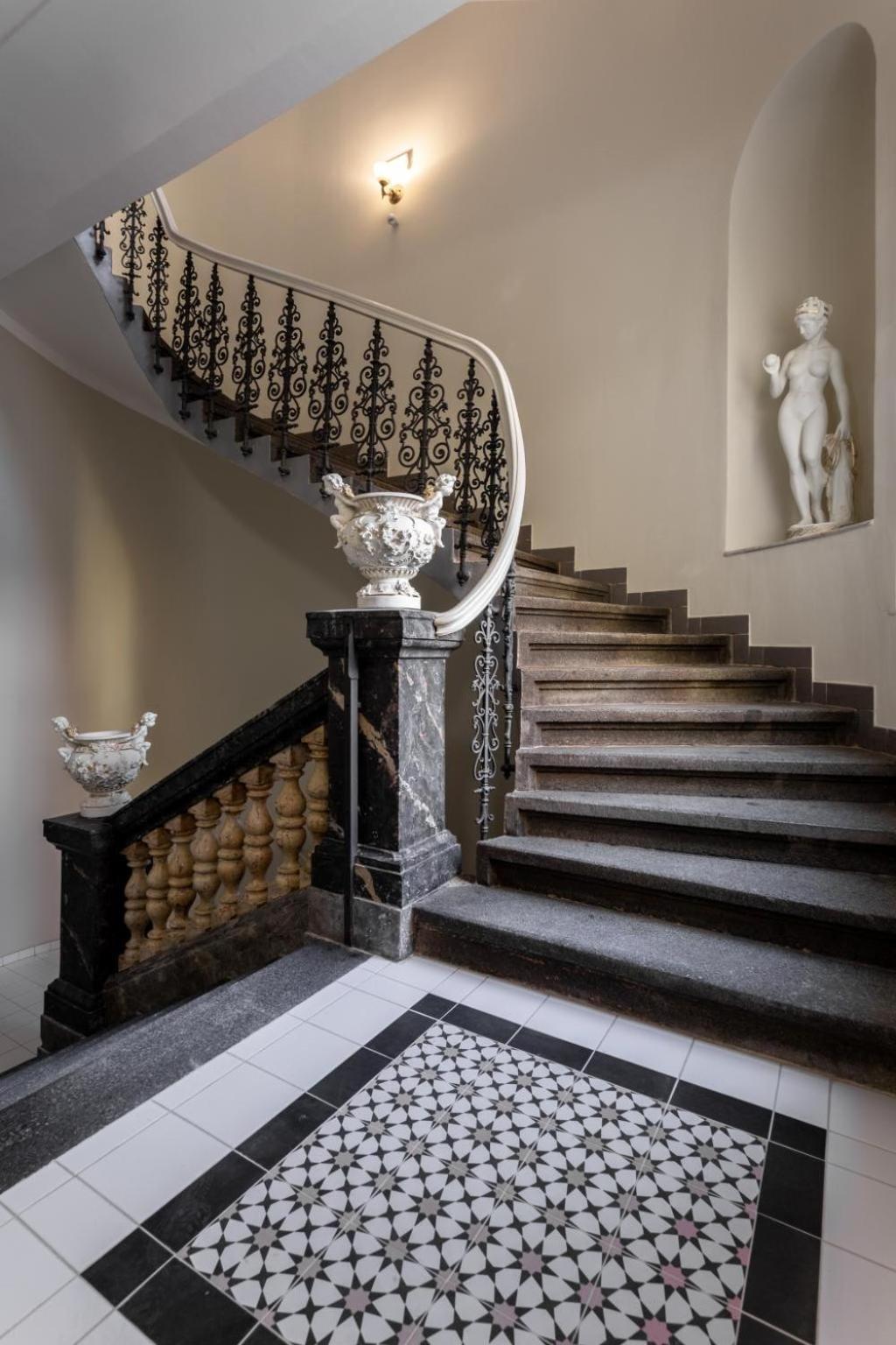 Days - Elegant Near Wenceslas Square Apartament Praga